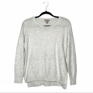 LOFT-Cream Crew neck Sweater-Slight hi-lo-EUC-Sz LP